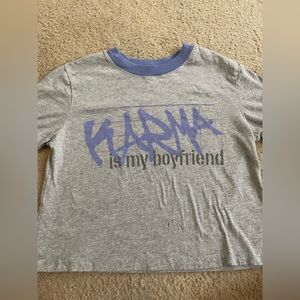 taylor swift “karma is my boyfriend” tshirt.